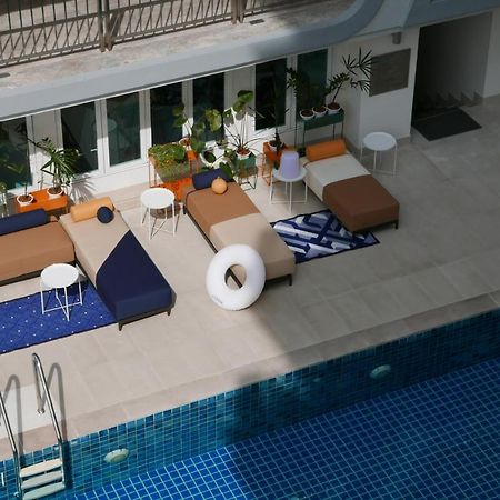 Le Tada Residence Bangkok Luaran gambar